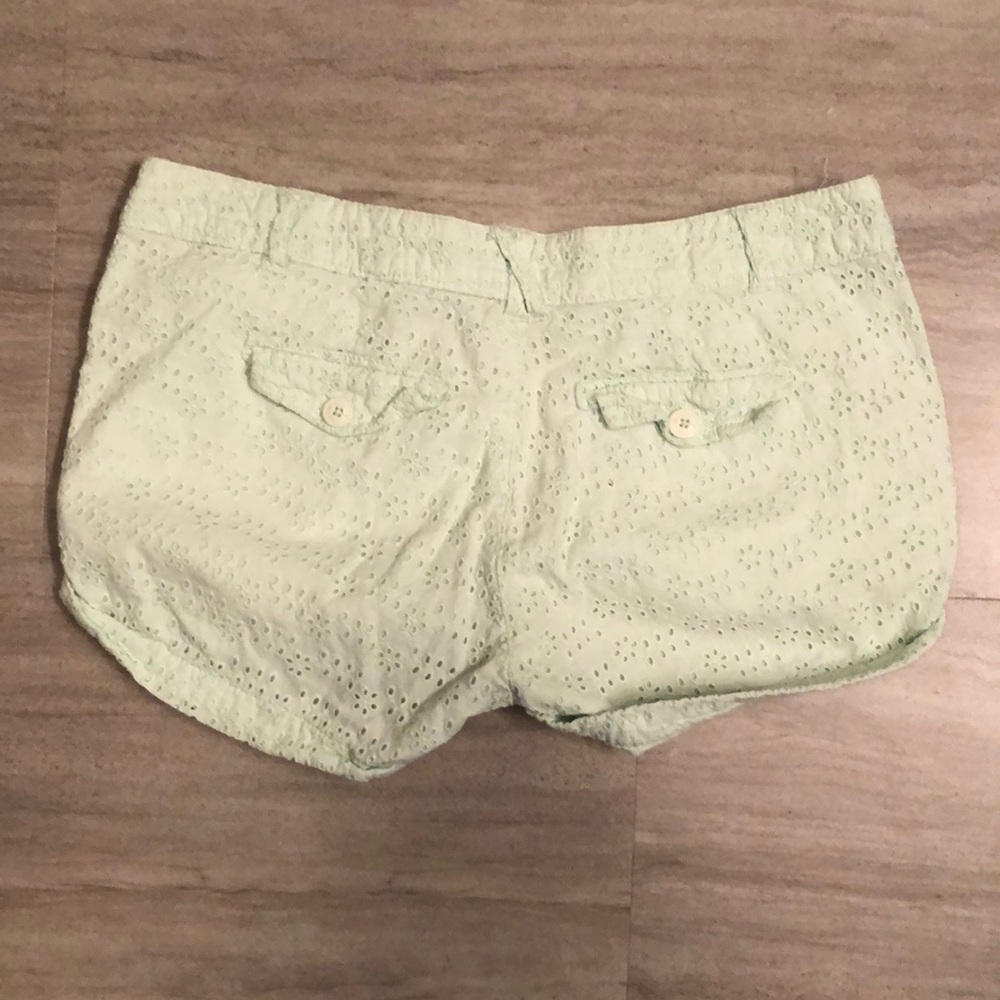 Women’s Size 1 Seafoam shorts